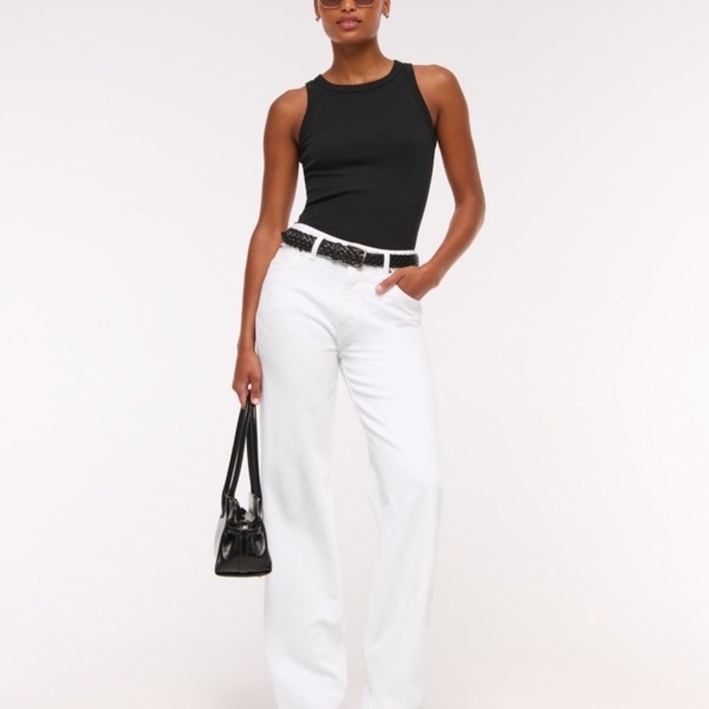 NWT A&F High Rise 90’s Relaxed Jean Curve Love